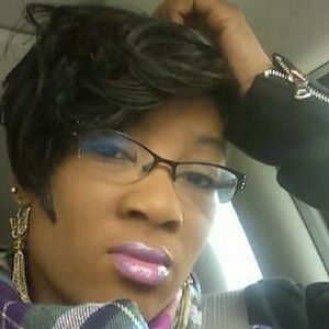 Meet your Posher, Sharonda